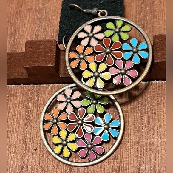 Jewelry - Beautiful pair of Boho earrings, BN!